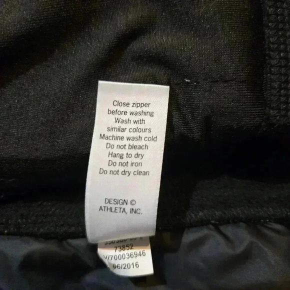 ATHLETA Rock Springs Vest Black Size XS #021 - Picture 8 of 8